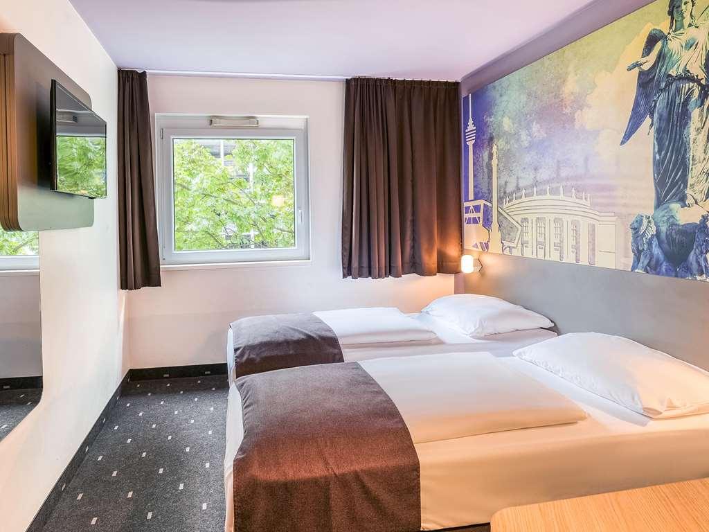 B&B Hotel Stuttgart-Vaihingen Room photo
